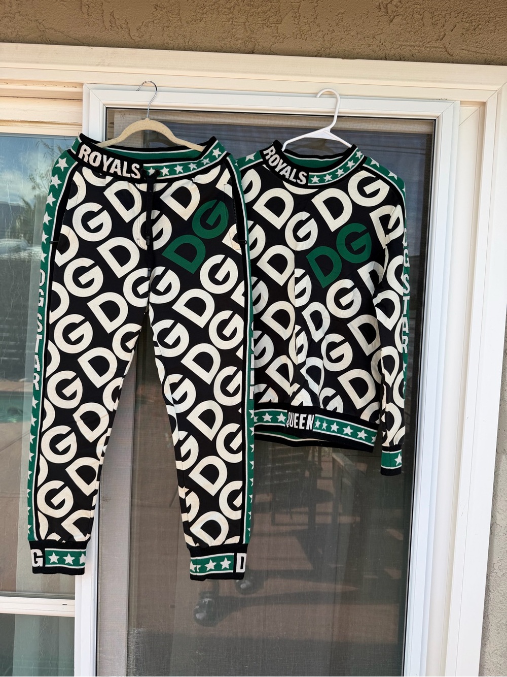 Dolce & Gabbana Black, White & Green DG Logo Kids Pajama Set